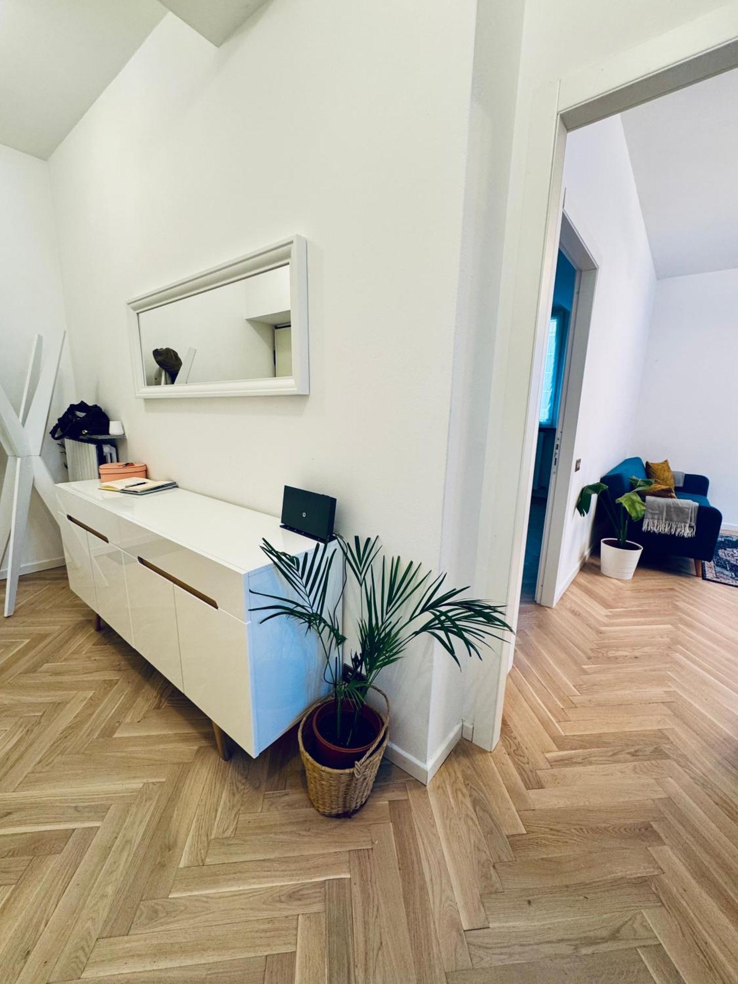 Wanderlust Splendido Appartamento In Centro Pavia Exterior photo